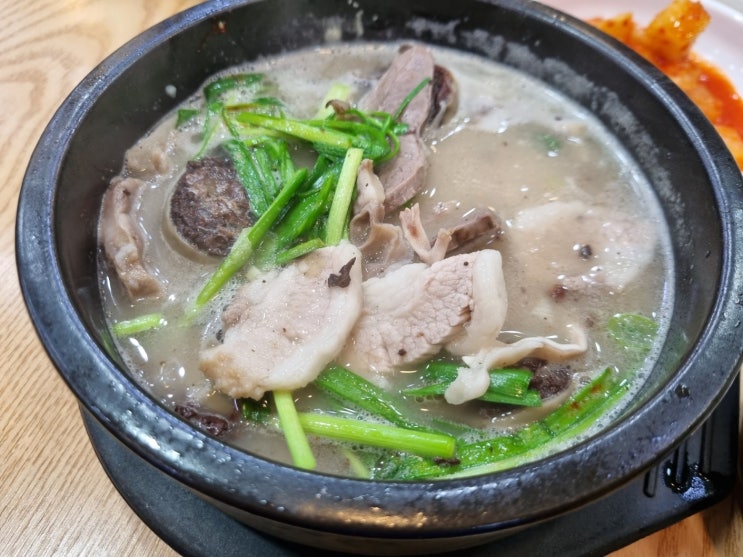 수원맛집 리뷰 - 금곡동 호매실 순대국 핫플레이스 !! 전주진피순대 (眞) 천안 병천순대 스타일