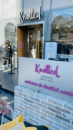  [부산/해운대] 튀긴 도넛 사이 부드러운 크림이 사르르 녹는 "노티드(KNOTTED)"
