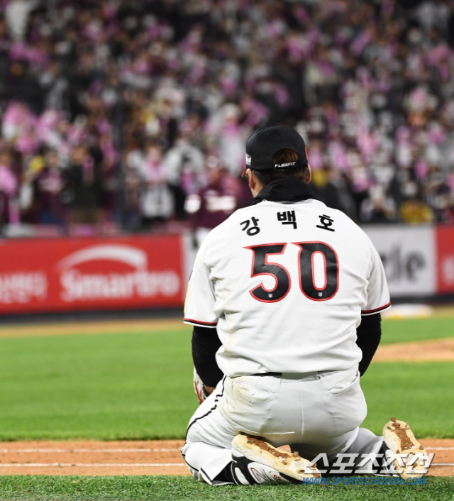 3% 대폭 삭감으로 2억 9000만원에 도장, <b>이정후</b> 6년차 연봉과... 