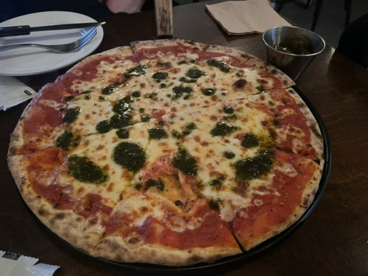  [해방촌] 8 Piece Pizza, 8 피스 피자, 화덕피자, 용산