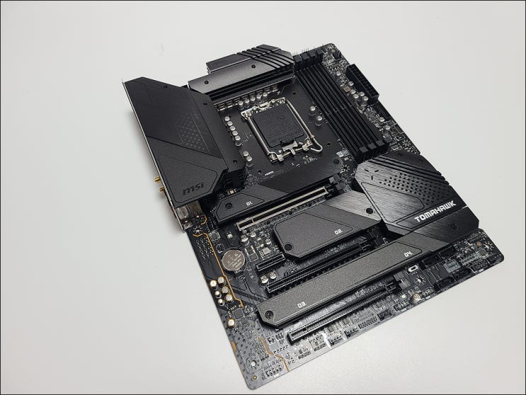  MSI MAG Z690 TOMAHAWK WIFI DDR4 바이오스 업데이트