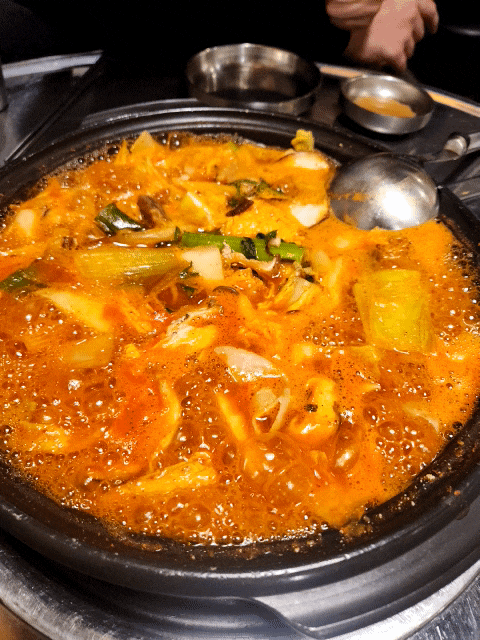  라페스타 곱창전골 맛집! 정성곱창전골