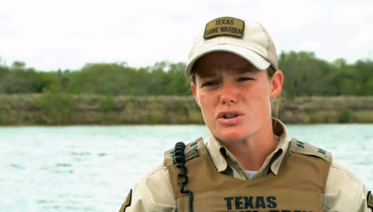  Young Alligator Is Relocated By Game Warden | Lone Star Law - Part 1