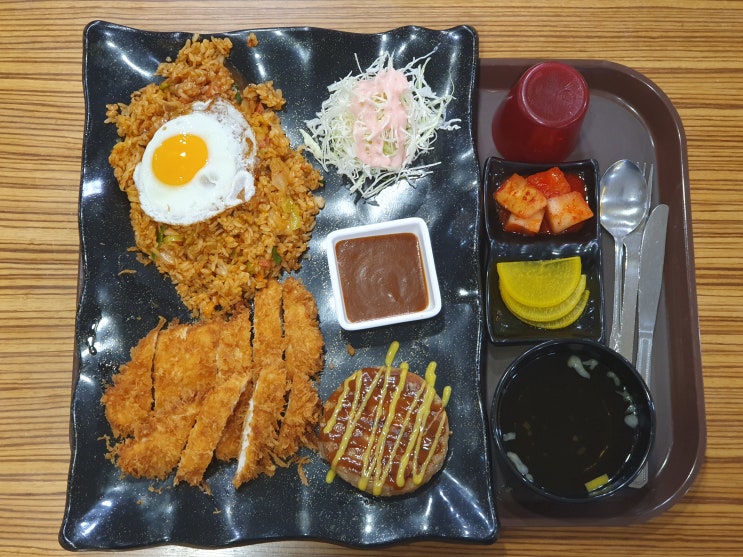  [먹거리 리뷰] 서울 신도림역 테크노마트 꼬레철판볶음밥 꼬레 정식(철판 볶음밥+함박스테이크+치킨가스) 먹어본 후기