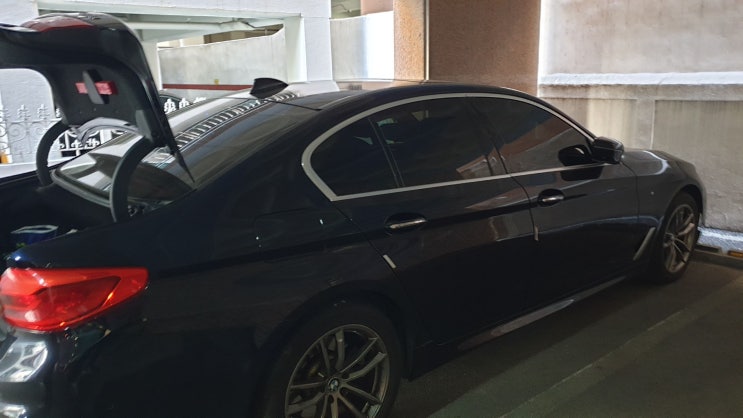  [G30]BMW 520d 배터리 장착 규격과 밧데리 교체 방법