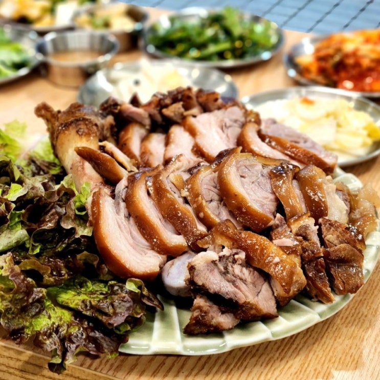  대치동 족발 중독성 강한 밀각! 칼국수, 양곰탕도 맛있어요