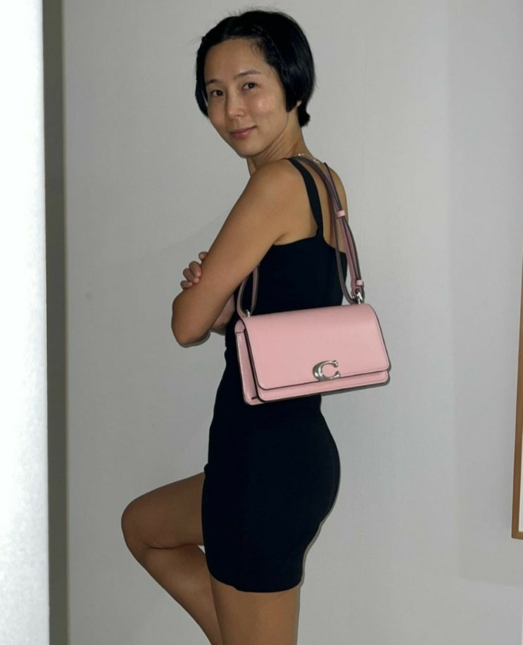  패셔니스타 김나영 인스타그램 속, 코치 가방 가격은?? (& 코치 겨울세일 정보)
