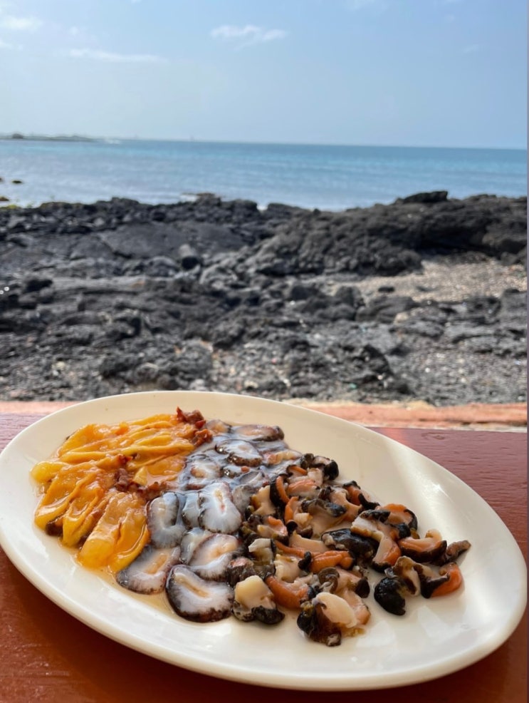  제주도 여행 동쪽코스: 구좌읍 맛집 리스트 [해녀촌, 동복해녀해산물직매장, 평대전복] 리뷰