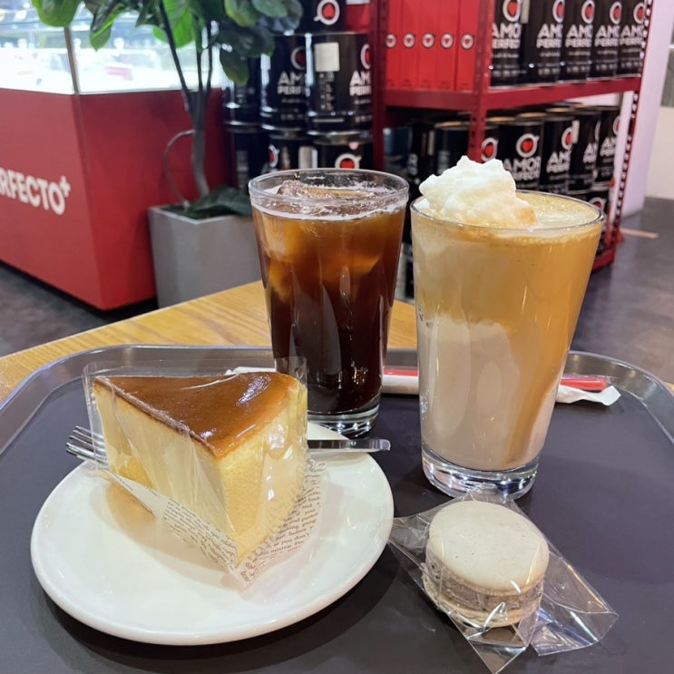  [콜롬비아퍼펙토 카페] 가산현대아울렛 카페, 가디단 카페, 코코넛프라페 맛집, 치즈케이크 맛집