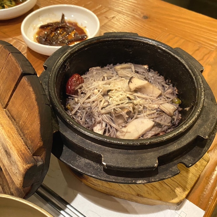  부모님 모시고 가기 좋은 마포구한정식 맛집 색동저고리
