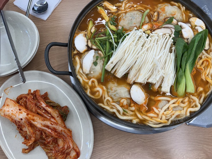  송파 삼전 토마루해물칼국수 만두 맛집