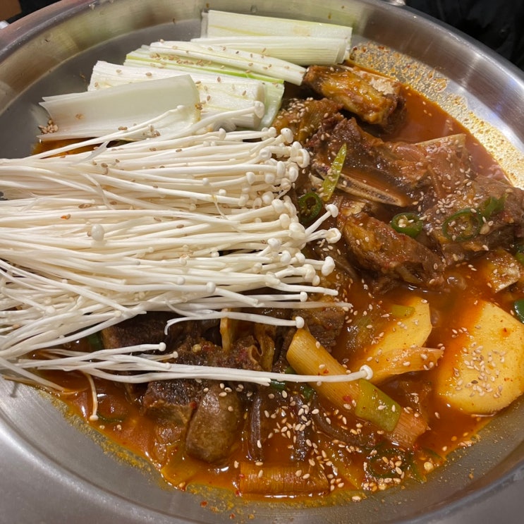  [상암] 육전국밥 : 매운소갈비찜과 모듬전 조합 굿