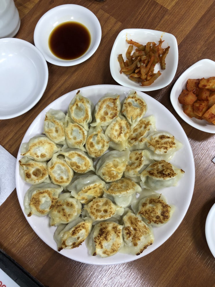  가리봉동 최자로드 군만두 맛집 '월래순교자관'