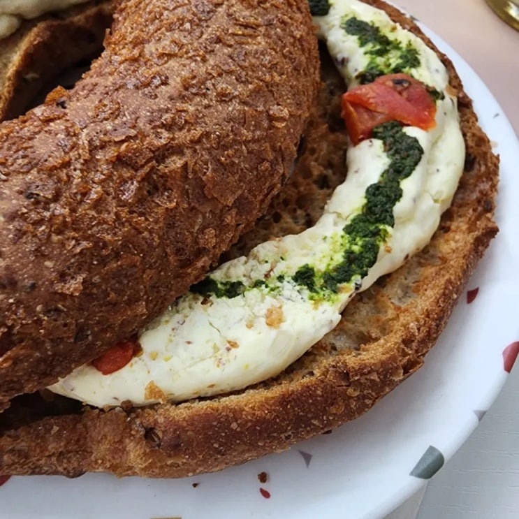  [응암역 빵집] 서울 응암동 맛집 '블랑제리우트' 갬성 베이커리 카페 추천 후기