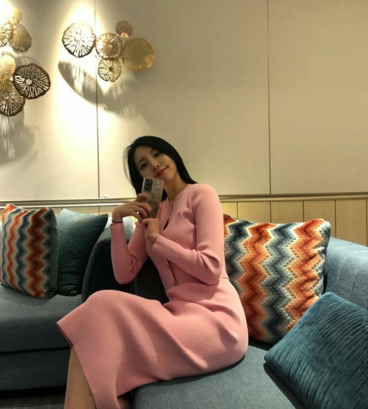  "환승연애2" 성해은 인스타그램 속 근황 및 패션 정보/추천 (질스튜어트 니트 가디건 & 스커트)