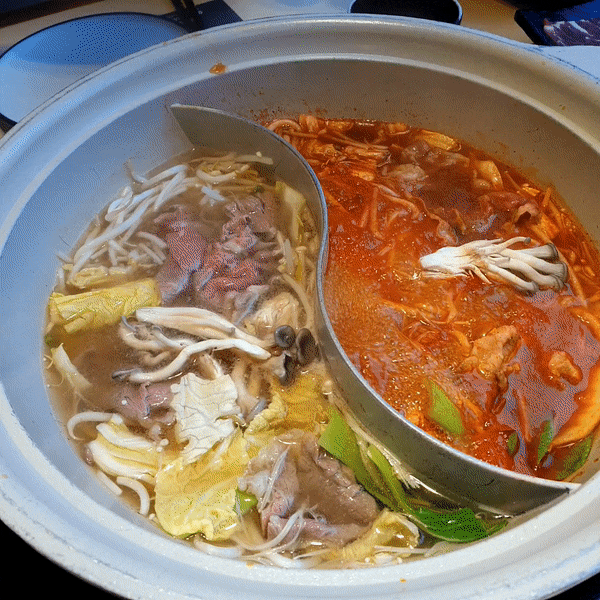 서면 샤브샤브 2가지 육수로 즐길 수 있는 샤브샤브 가게 '샤브테이' (학생증을 제시하면 런치 가격?! / 이용 가능 시간) 서면 샤브샤브 2가지 육수로 즐길 수 있는 샤브샤브 가게 '샤브테이' (학생증을 제시하면 런치 가격?! / 이용 가능 시간)