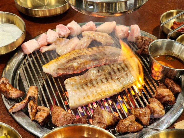 대전둔산동 돼지고기 삼겹살 맛집 고깃리88번지 대전둔산점