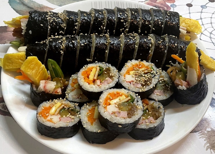  집에서 만드는 간단한 요리 기본 김밥 만드는 법
