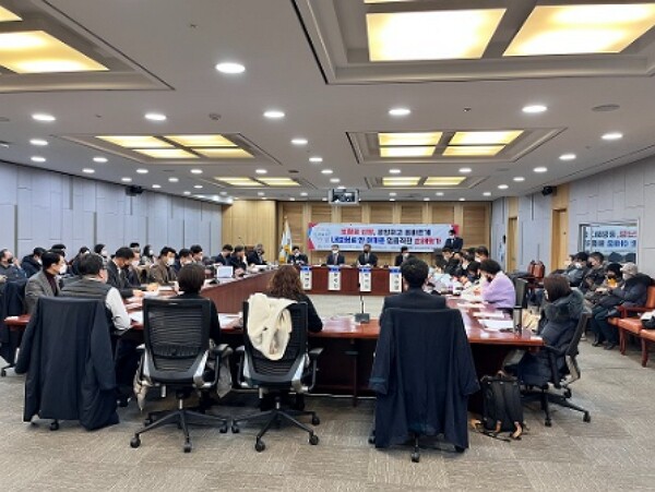 손해사정사는 보험사편?···보험 민원 주범 '셀프 손해사정' 도마위 손해사정사는 보험사편?···보험 민원 주범 '셀프 손해사정' 도마위