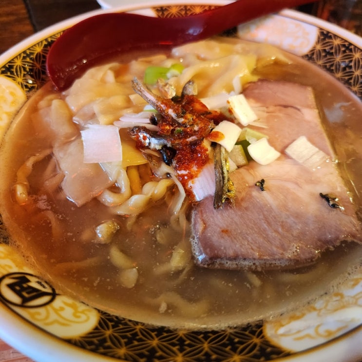  신주쿠라멘 _ 도쿄현지맛집 멸치라멘 라멘 나기 후기 :)