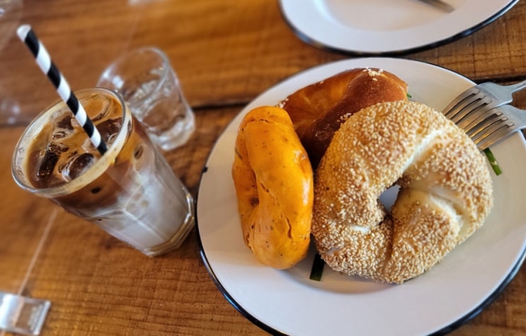  안국역 맛집 -  런던베이글뮤지엄(평일 오전 웨이팅후기)