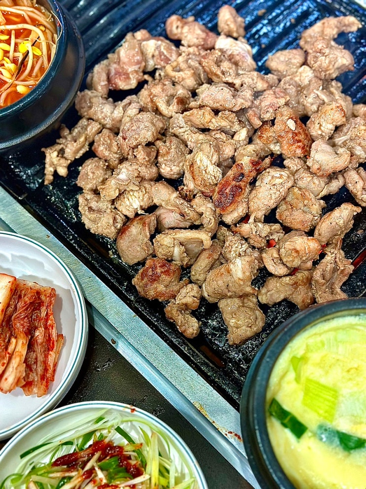  사당 단골 노포 맛집 : 오돌뼈 연탄구이 1등 신가네오돌뼈