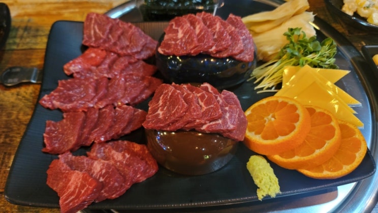  [원주 무실동 맛집] 배부르지만 뭔가 아쉬울 때 가볍게 더 먹을 수 있는 육사시미 맛집   : 낭만육회