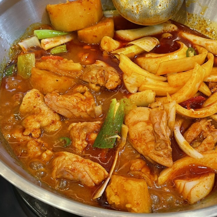  성수 맛집 보끔당 메뉴 추천 (닭볶음탕, 통오징어볶음)