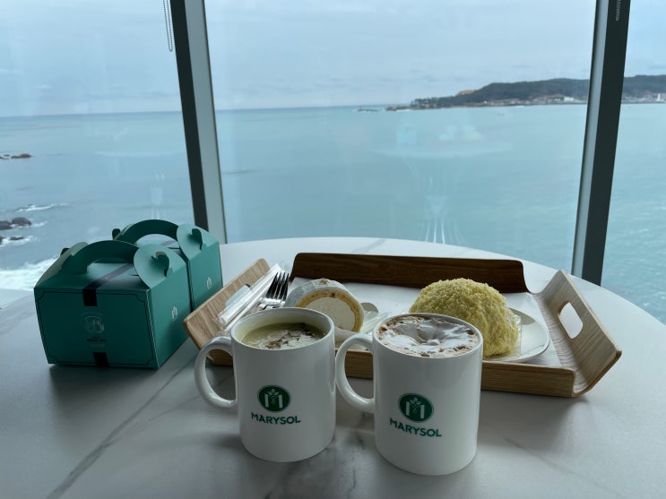  기장 일광 마리솔(MARYSOL) 바다가 시원하게 보이는 고층 오션뷰 카페