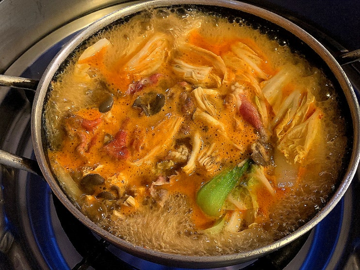  [도산공원 맛집] 최가네버섯샤브매운탕칼국수 후기 :  얼큰한 샤브샤브, K후식 볶음밥까지, 웨이팅.(내돈내산)