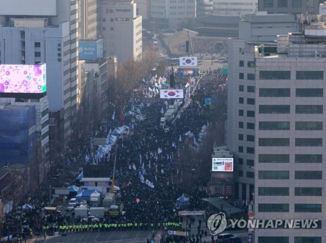 민주, 6년만에 '장외투쟁'…"檢독재정권, 국민이 심판할 것"