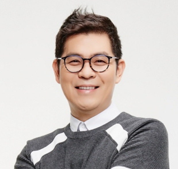 김용만 개그맨 프로필 나이 와이프 부인 자녀 가족 아내 하차 근황 군대 조동아리 리즈 소속....