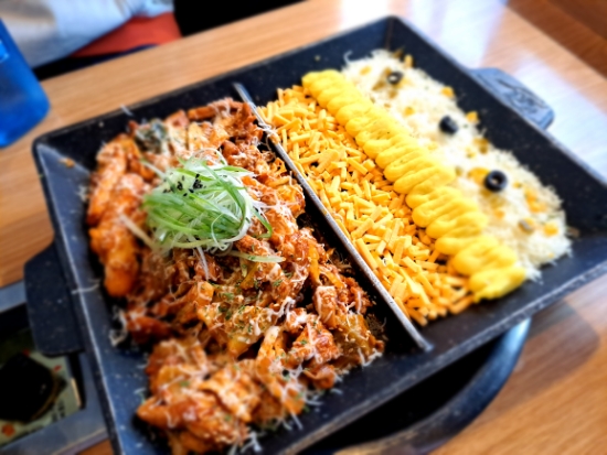  [서면 맛집] 달달한 고구마무스와 닭갈비의 만남 '헬로팬 서면본점'_서면 치즈닭갈비