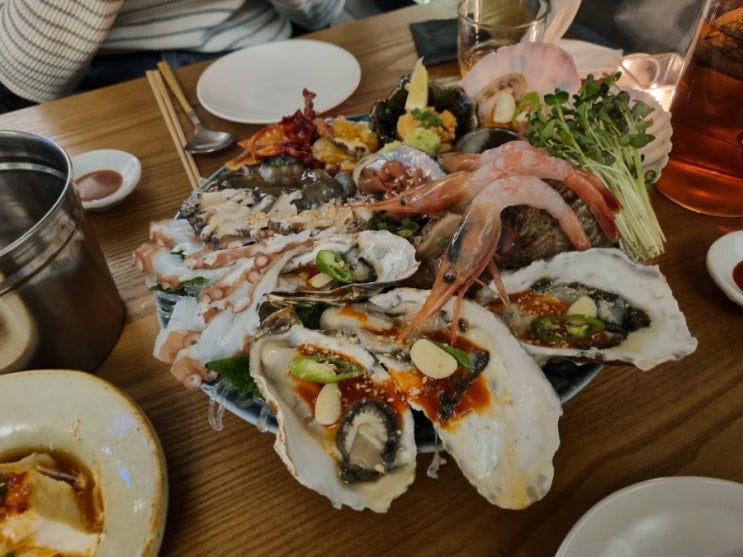  해산물과 다양한 전통주를 마실수 있는 연남동 신상 술집 [기호]