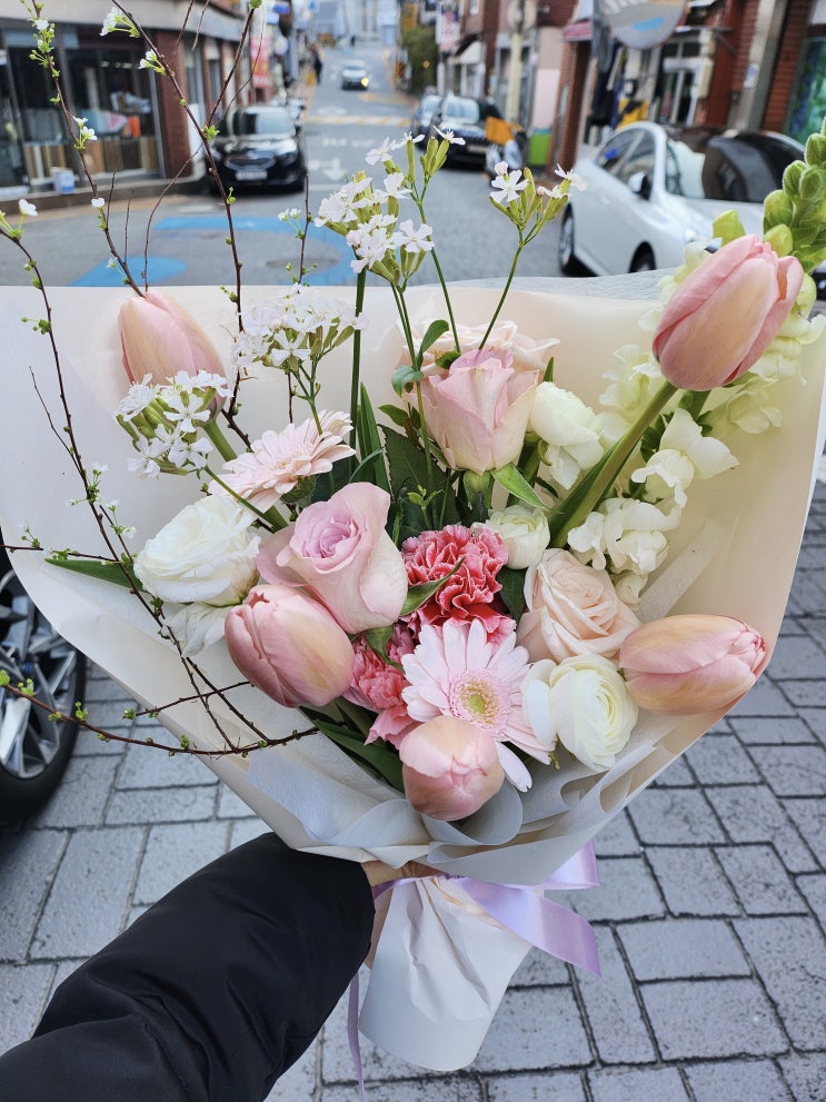 생일 꽃다발 & 졸업 꽃다발 (부산 대신동 꽃집 / 서대신동 꽃배달 '빌데플레르') 생일 꽃다발 & 졸업 꽃다발 (부산 대신동 꽃집 / 서대신동 꽃배달 '빌데플레르')