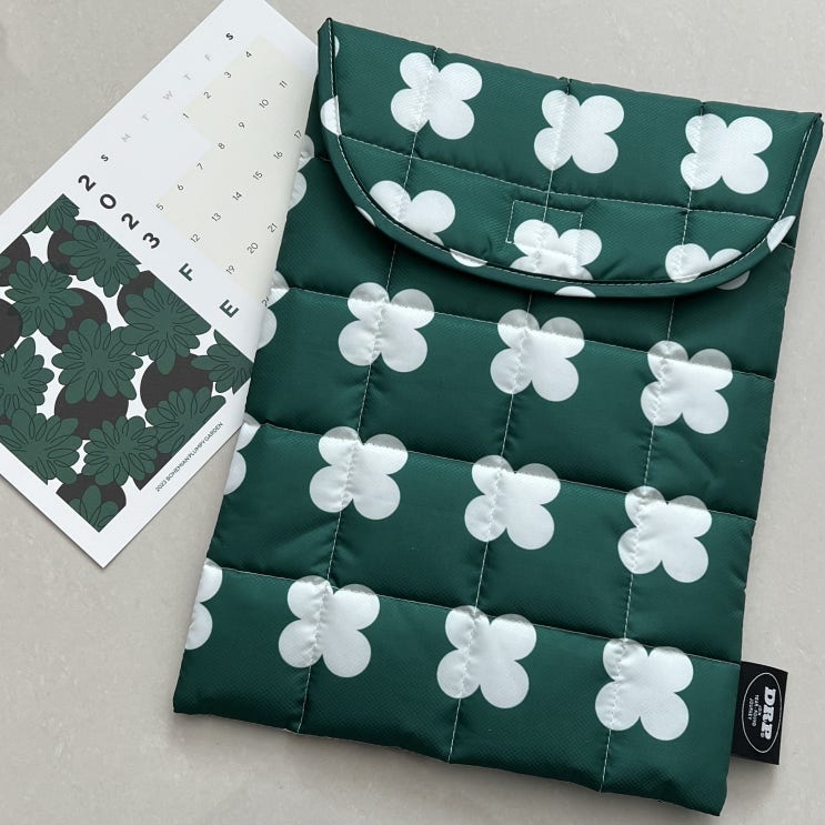  태블릿파우치추천 드롭드롭드롭 아이패드파우치 CLOVER IN OHIO