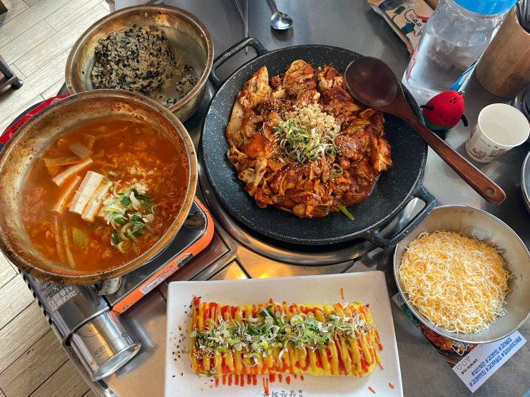  교대역맛집 '삼산회관' 김치찌개, 돼지김치구이로 유명한 교대역밥집 찾는다면 여기로