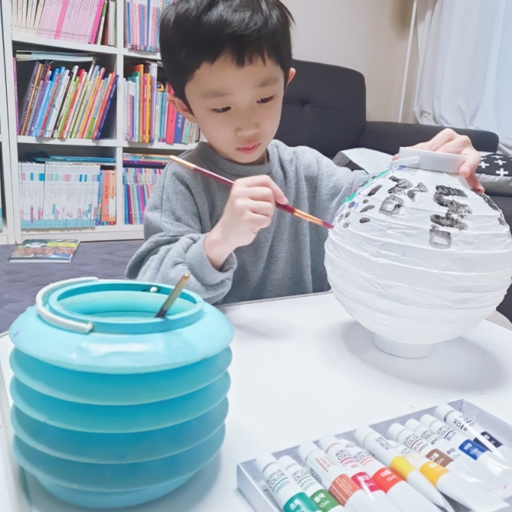  엄마표 집콕 미술놀이, 한지 전등갓 만들어보기