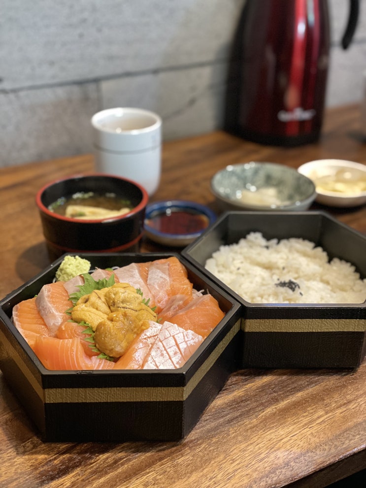  매봉역맛집 숙성회 카이센동 도곡스시 우니사케동, 시로미마구로동