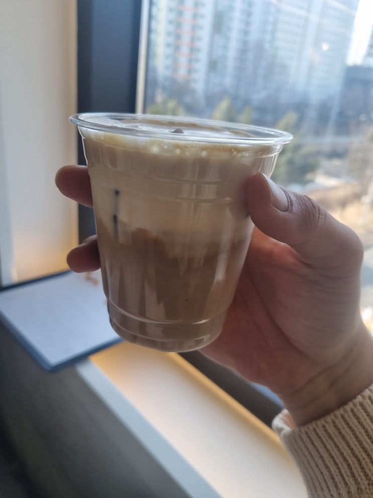  내 카페의 시그니처는 뭐가 될까, 대전 카페 에이트 소금라떼를 마시며