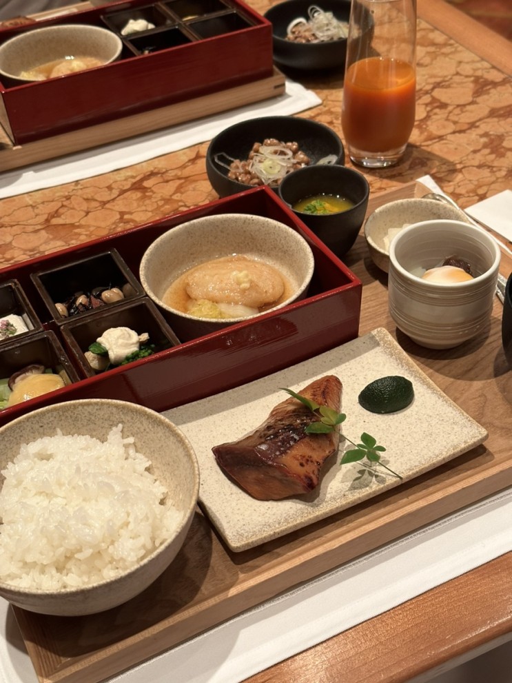 일본 도쿄 아침 더 페닌슐라 the penninsula tokyo 일본식 조식 breakfast 추천