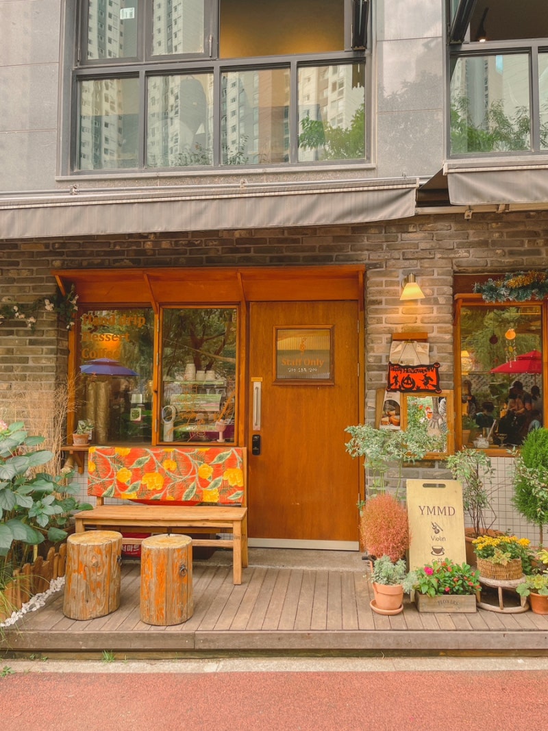 광교 카페거리 : 빈티지 지브리 감성 카페 