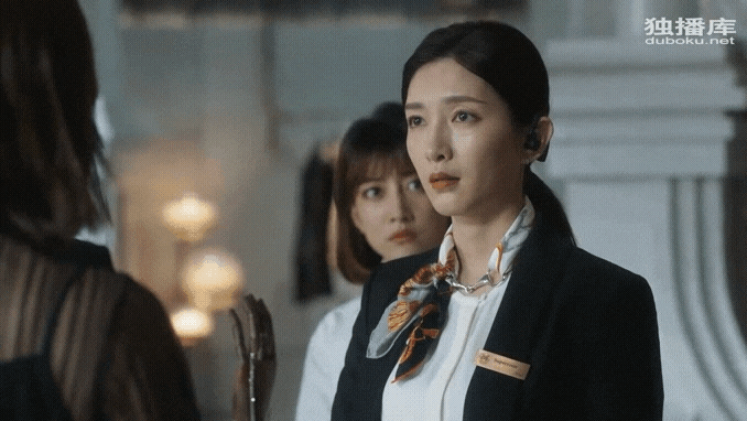  <중드 겨우,서른 23화>저못난이crazy girl이 왕만니 뺨을 때림! 너도 때려!!!!피는피로갚는법以牙还牙