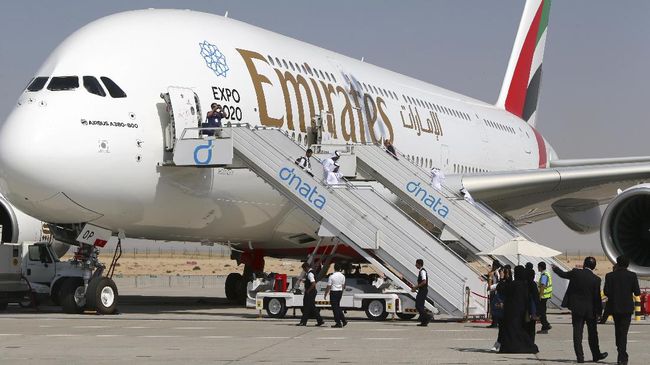  A380 초대형 여객기 발리 취항