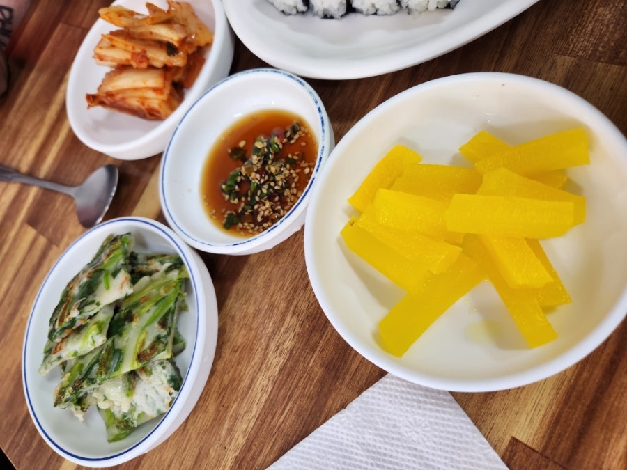 Chungmugimbap Hwanggeumjeom photo 3