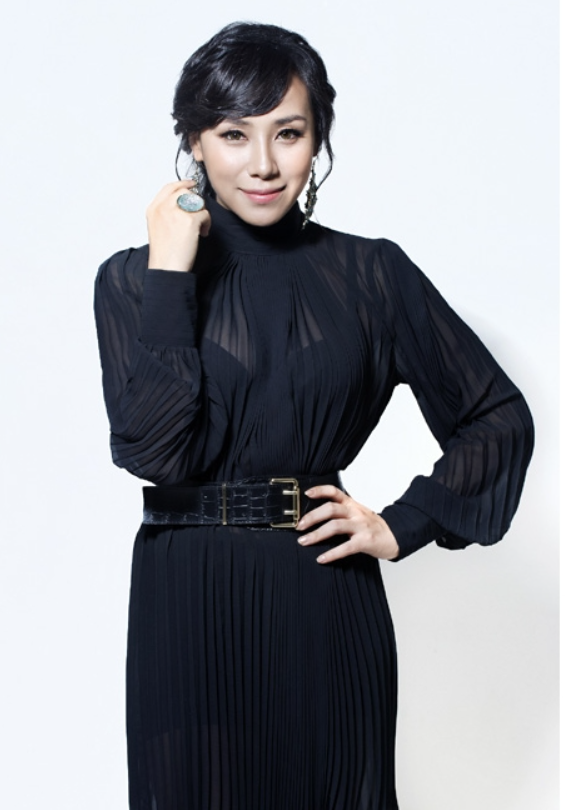  소냐 '너의 향기' 노래가 인생의 전부인 혼혈가수이자 뮤지컬 배우