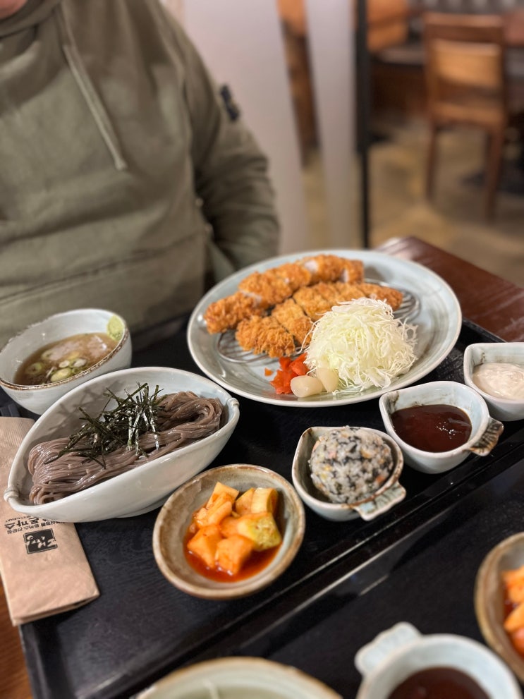  [방배-댓짱돈까스 리첸시아점] 생선까스, 냉모밀 짱맛집 방문 후기! / 본점과 맛차이??? / 치즈돈까스, 냉모밀정식