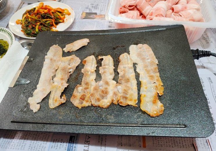 초박형 에버홈 와이드 전기그릴, 분리형 디자인이 남다르다 초박형 에버홈 와이드 전기그릴, 분리형 디자인이 남다르다