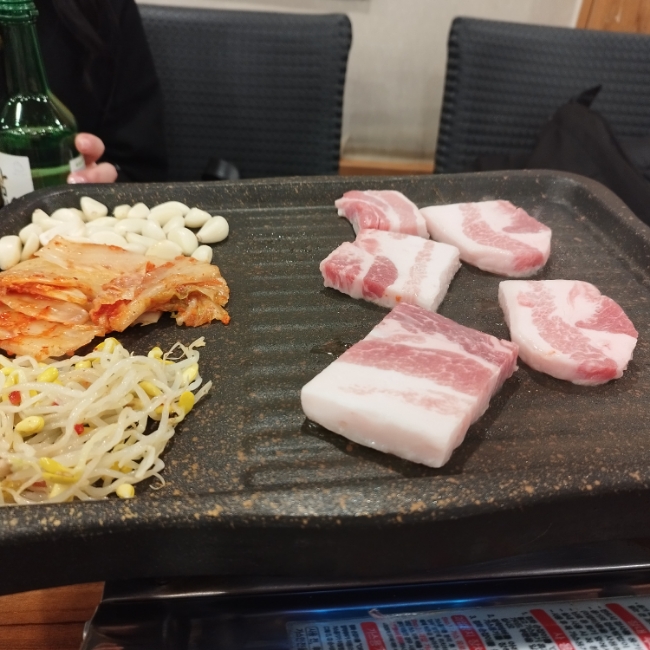  청담동 학동사거리 현대정육식당 삼겹살 먹으러 또간집