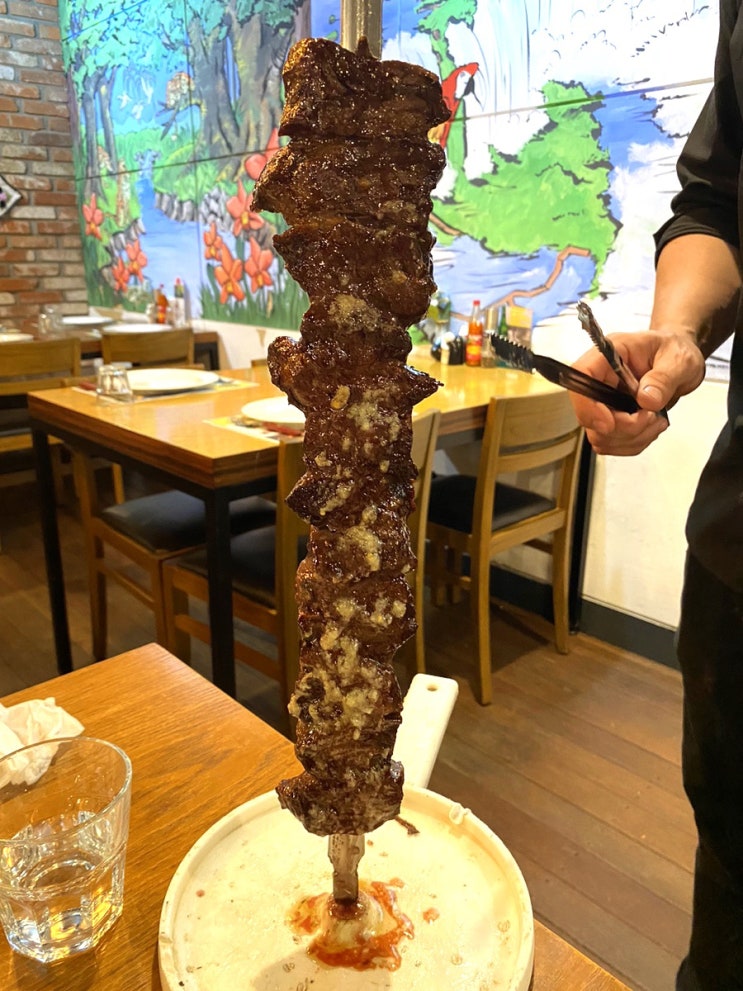  홍대맛집 베스트 브라질 슈하스코를 무한리필로 먹을 수 있는 홍대 스테이크 이빠네마그릴 홍대점(Ipanemagrill HongDae)